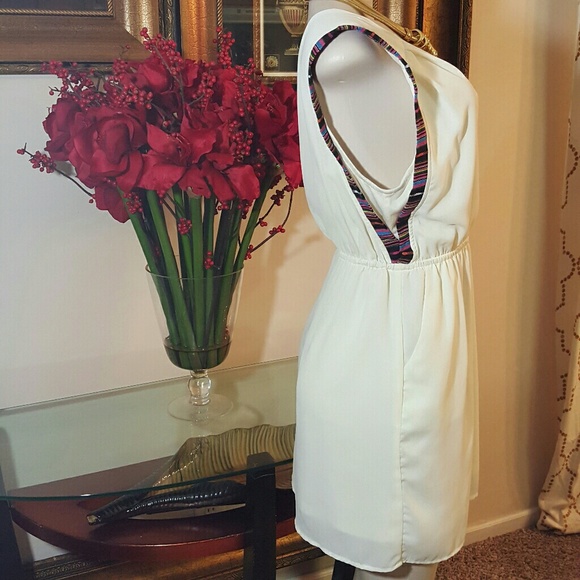Very J Sheer Dress with Africa Print Trim size L - Picture 5 of 7